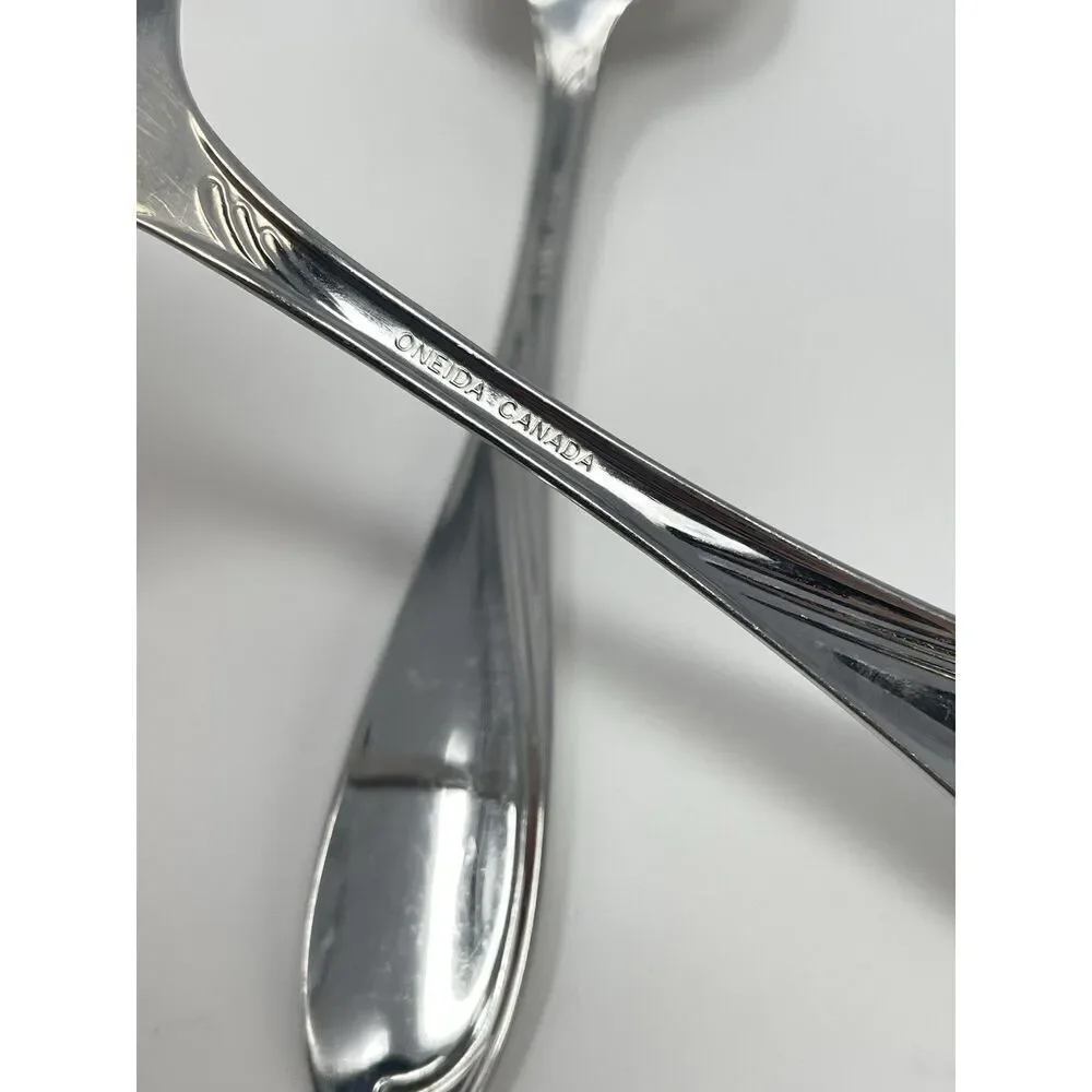 Oneida Camber Cresta Windswept Scroll Serving Spoon 8.5” Fork 8.75” Set Of 2